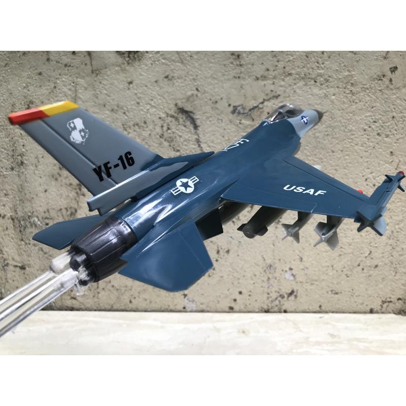 Mô hình Máy báy F-16. 1:72-ABS