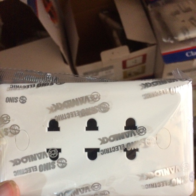 Mặt 3 ổ cắm sino S19