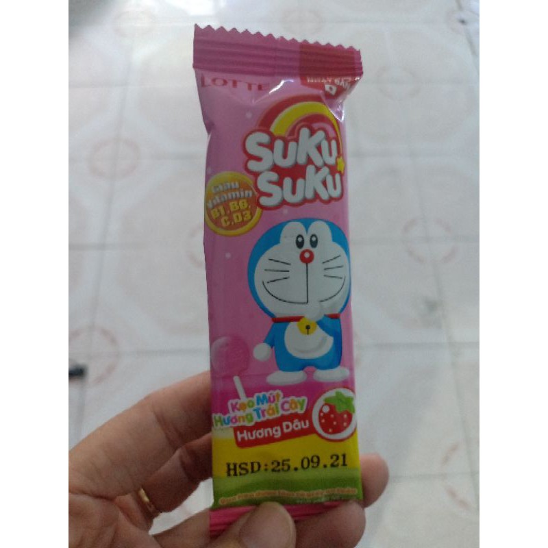 Kẹo Lotte đoramon có 30 que