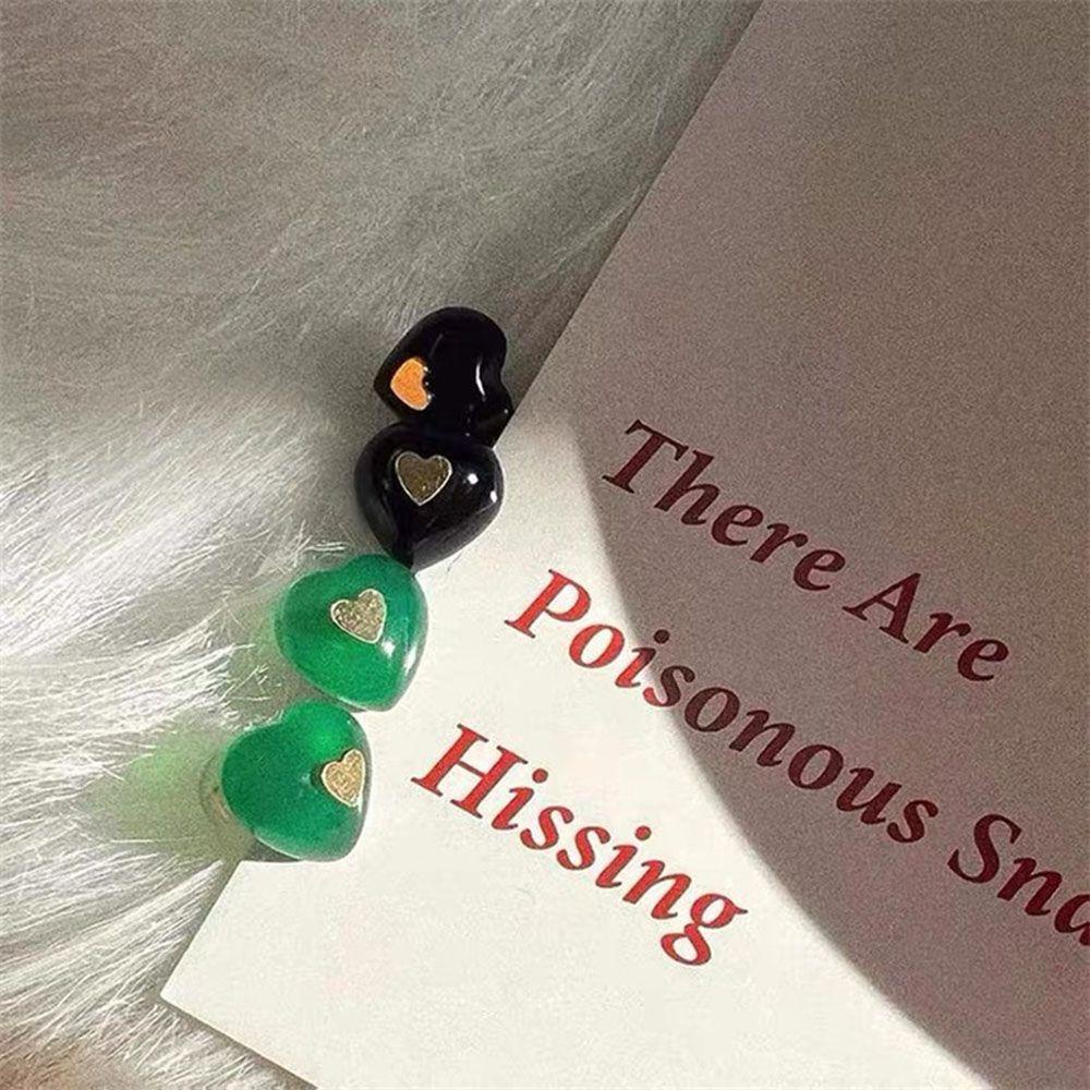 Khuyên Tai Kim Loại Hình Trái Tim Phong Cách Vintage Đơn Giản Dành Cho Nữ