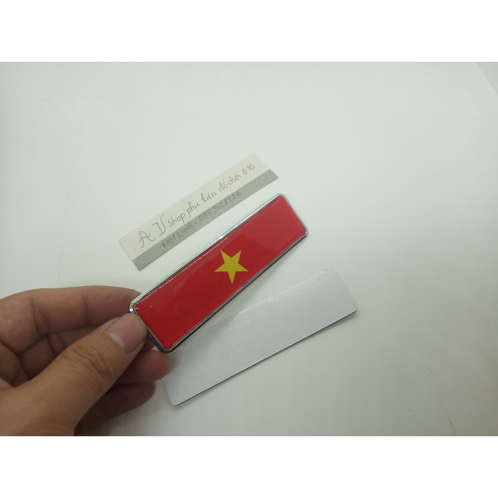 Logo Biểu Tượng Cờ Việt Nam Hợp Kim Không Gỉ Trang Trí Ô Tô Xe Hơi Hàng cao cấp có tráng nhựa, có sẵn keo dán ở mặt sau