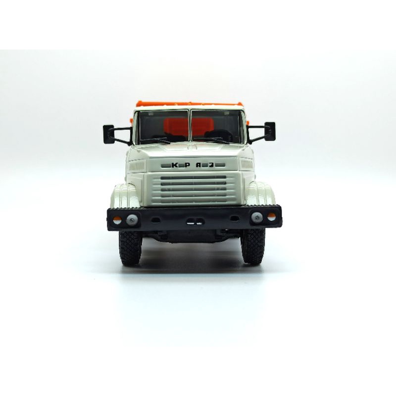 Mô hình xe Kraz 6510