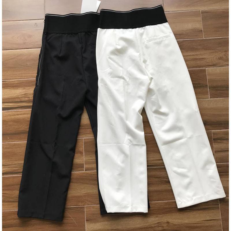 Quần Crop Top Dây Kéo Bên Hông logo wang wang