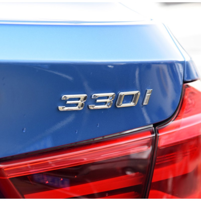 Miếng Dán Logo Trang Trí Đuôi Xe Hơi Bmw 320i 530i 525i