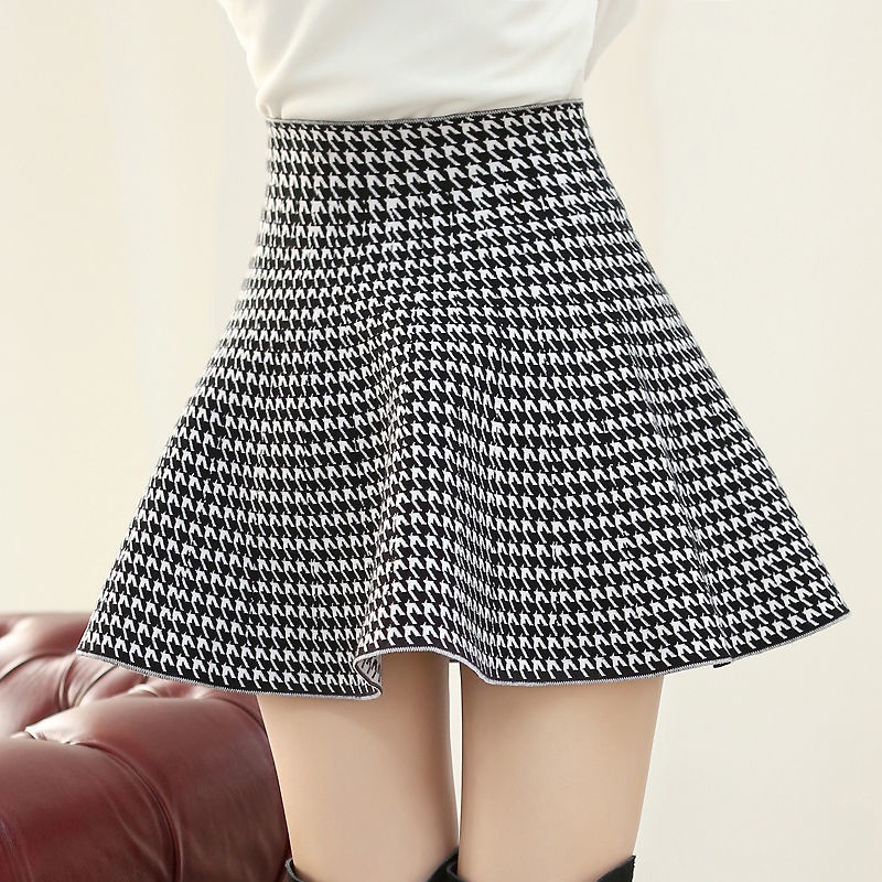 Chân váy ngắn xếp ly lưng cao dệt kim màu sắc thời trang xuân thu mới 2021