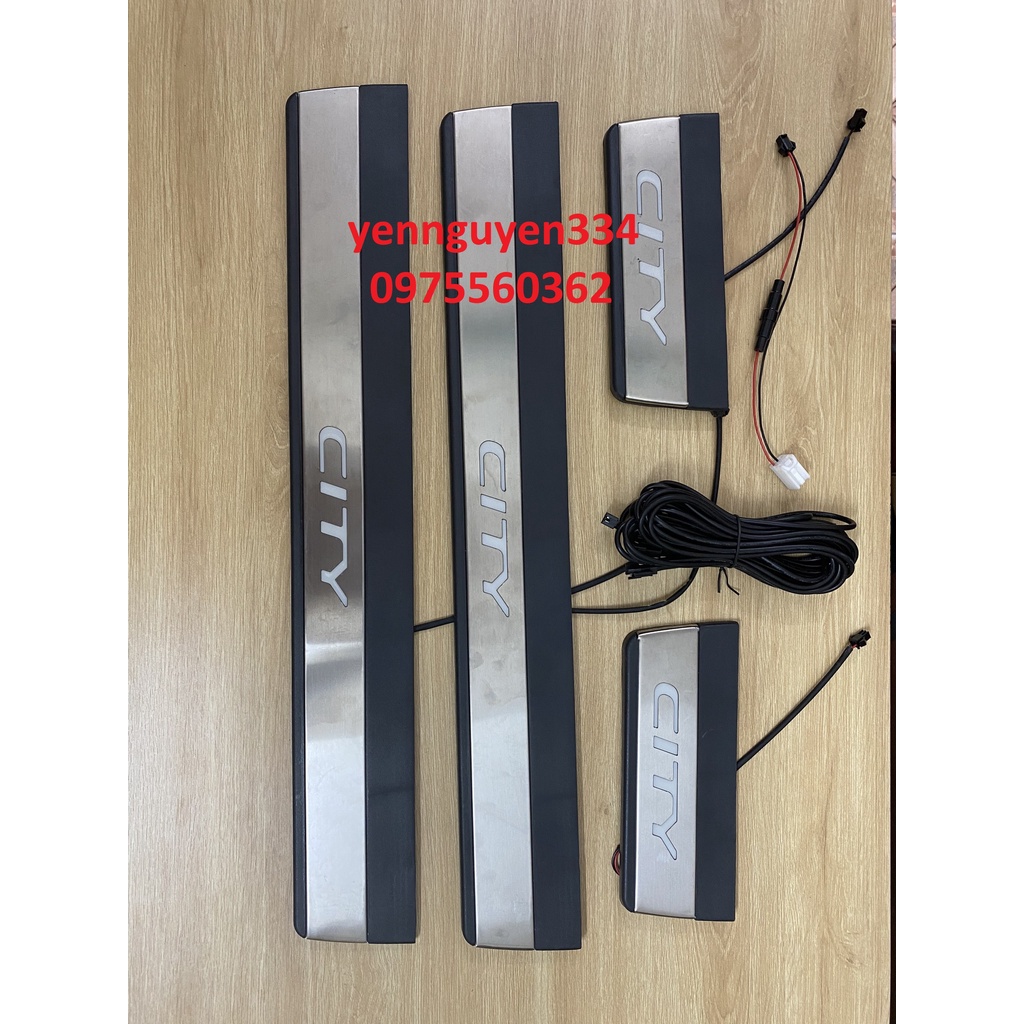 Nẹp bước chân có đèn Honda City