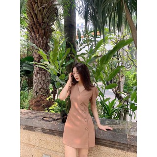 ĐẦM CỔ V NÚT GỖ