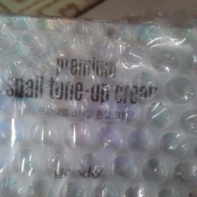 Kem dưỡng ốc sên