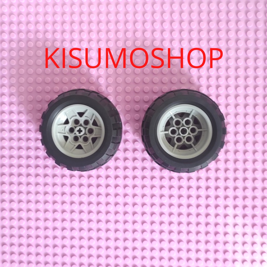 Phụ kiện moc một bánh xe to như hình