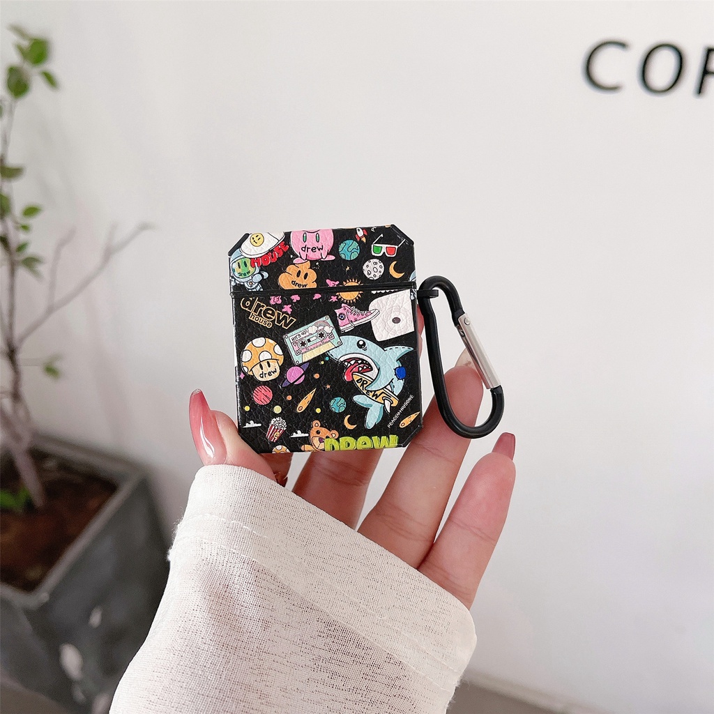 Vỏ Bảo Vệ Hộp Sạc Tai Nghe Bluetooth AirPods 1 2 pro 3 2021 gen3 Bằng Da + Silicon Họa Tiết Nhãn Hiệu Drew Thời Trang Chống Sốc