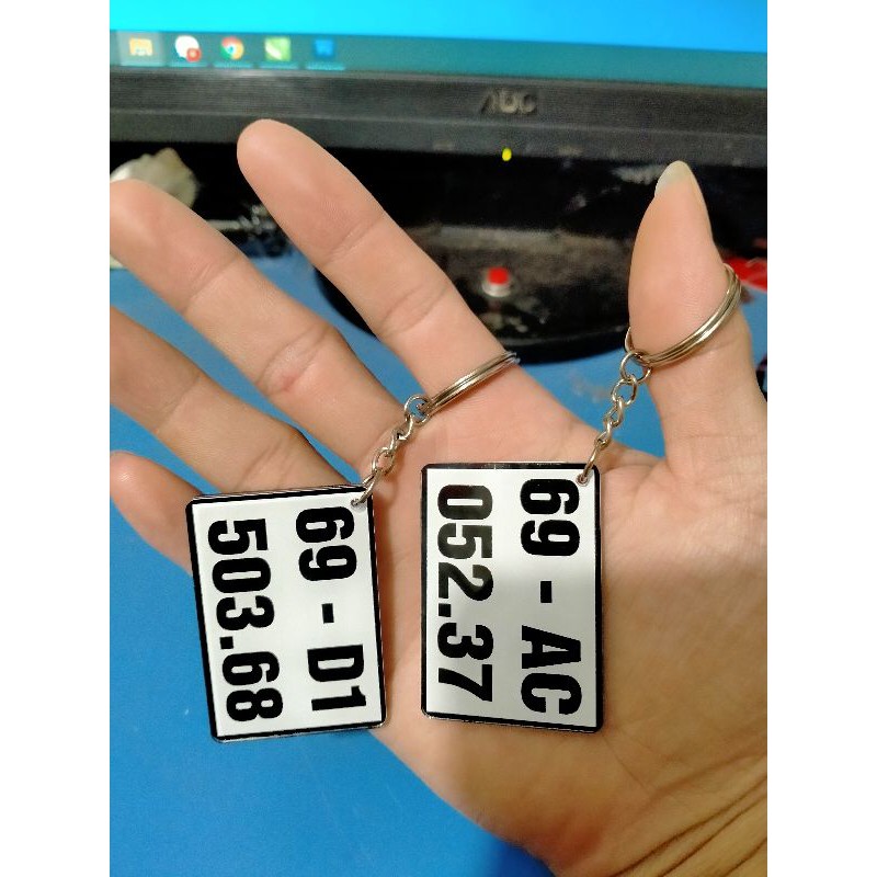 Móc khóa in hình, biển số xe theo yêu cầu chống nước, không phai màu | BigBuy360 - bigbuy360.vn
