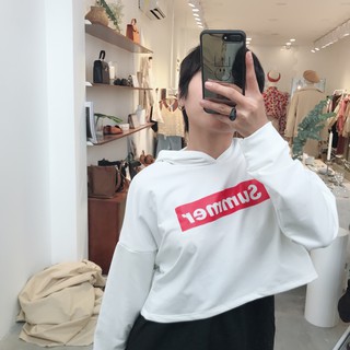 Áo croptop có nón tay dài
