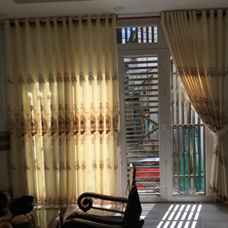 Rèm cửa chính cao cấp