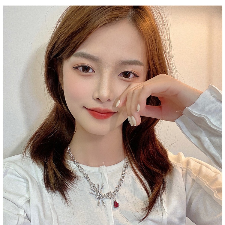 Vòng cổ Mặt Hình Nhện Và Giọt Nước Màu Máu Thiết Kế Mới Cá Tính Dành Cho Nữ