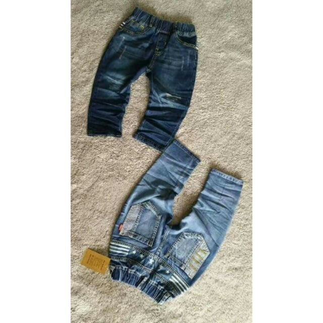 Quần jeans cho bé trai