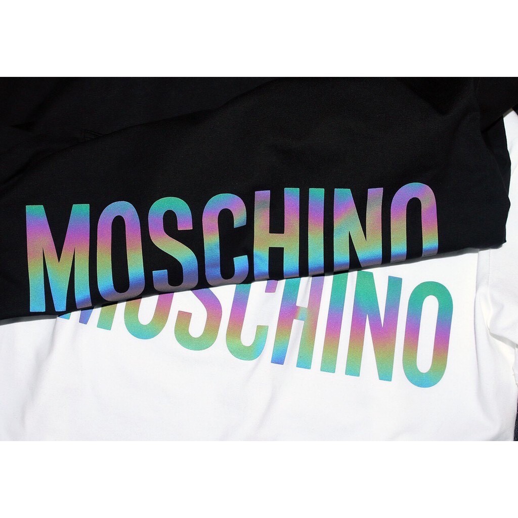 Áo Thun Phản Quang " MOS-CHI-NO " CottonÁo Thun Form Rộng Unisex, Áo Thun Nam Nữ Đẹp | BigBuy360 - bigbuy360.vn