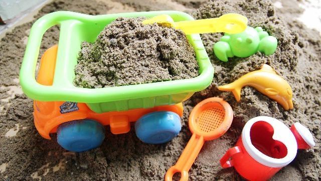 Bộ đồ chơi xe xúc cát size to 41