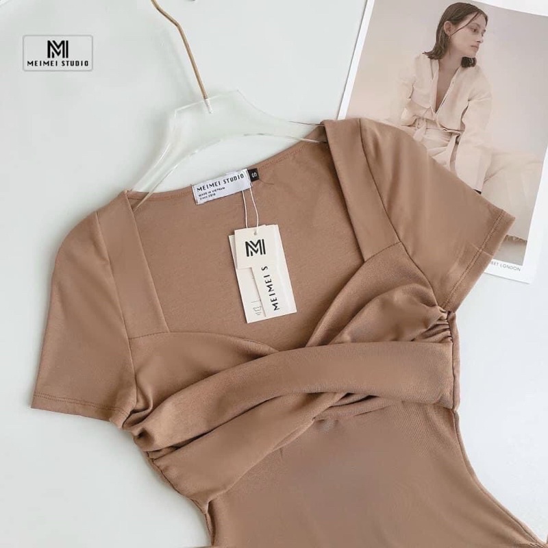 Áo thun body tay ngắn xoắn ngực không mút