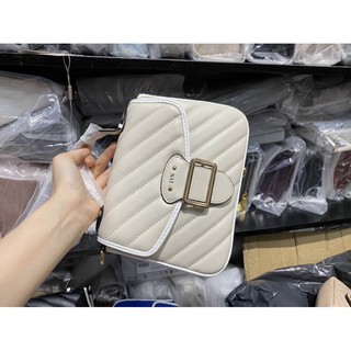 Túi LYN MADDY HANDBAG tay cầm 𝐦𝐚̂̃𝐮 𝐦𝐨̛́𝐢
