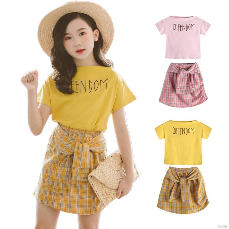 Bộ áo thun ngắn tay in chữ + Chân váy caro cho bé gái