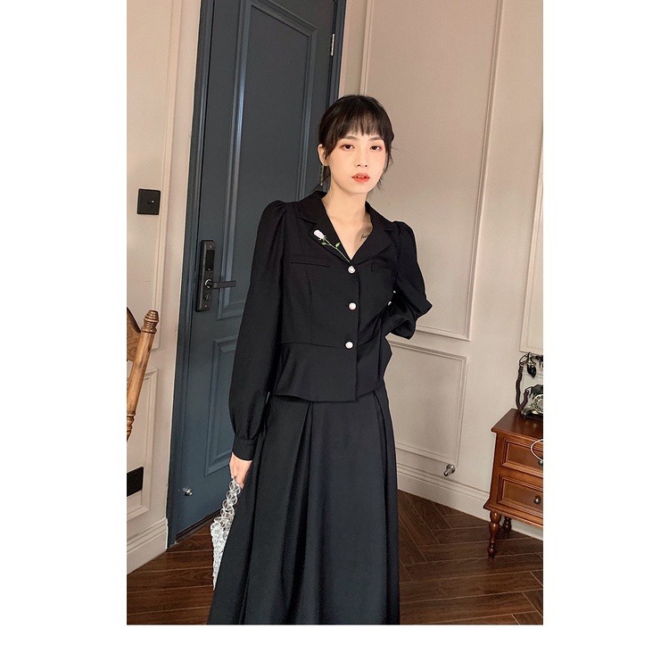 Bộ đầm hai mảnh kiểu vest cài nút dáng ôm thời trang xuân thu phong cách Pháp retro thêu họa tiết hoa hồng dành cho nữ | BigBuy360 - bigbuy360.vn