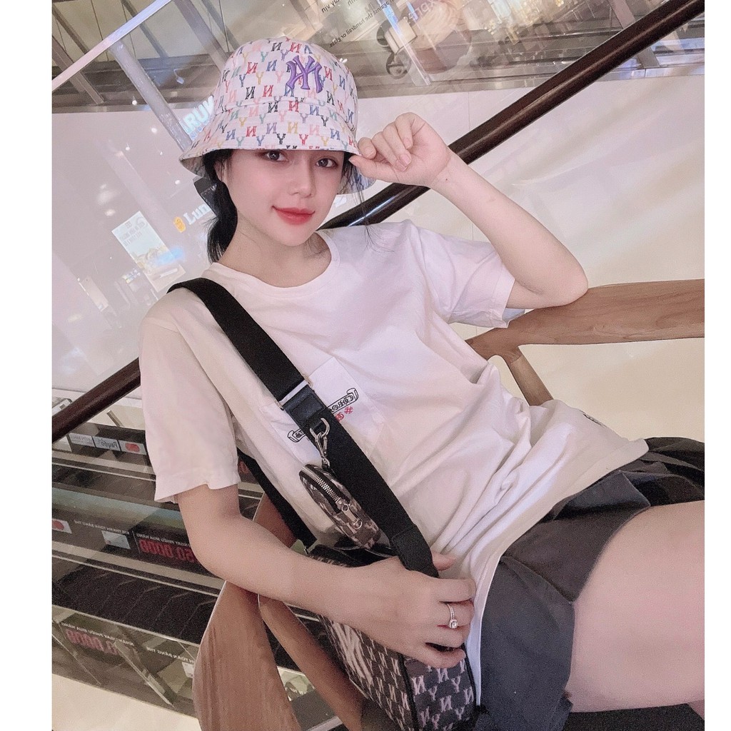 Mũ Bucket NY Vành Tròn M.L.B Monogram Rainbow White XUẤT DƯ FULL TEM TAG