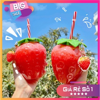 Bình nước hình quả dâu kèm ống hút và móc khóa siêu xinh, siêu cute