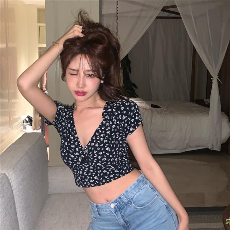 ÁO CROPTOP HOA NHÍ SIÊU XINH
