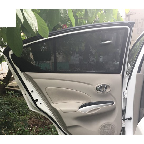 Rèm chắn nắng theo xe Nissan Sunny hút nam châm cao cấp