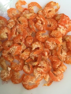 Tôm khô thẻ biển tự nhiên