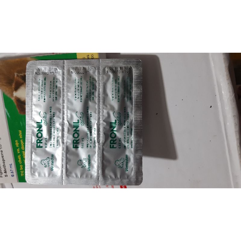 Tuýp nhỏ ve rận bọ chét cực nhạy Fronil Extra 0.67ml/tuýp