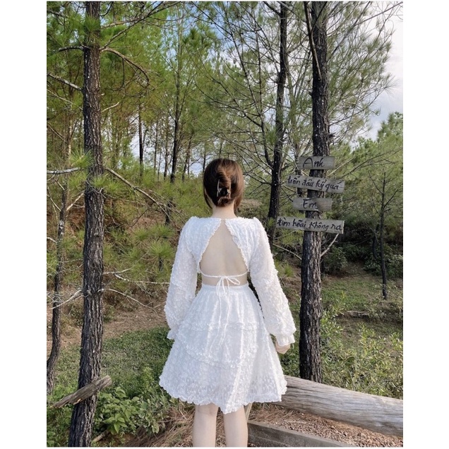 ĐẦM LÔNG VŨ TRẮNG XOÈ TAY DÀI HỞ LƯNG