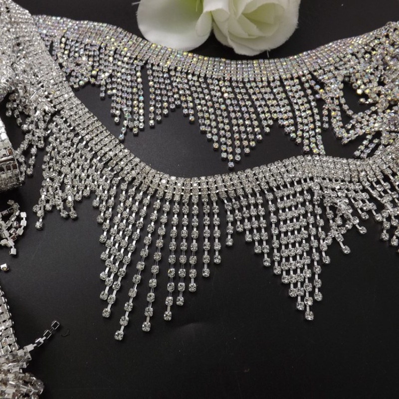 1417496     Dây Xích Tua Rua Đính Đá Cao Cấp Dùng Hóa Trang Biểu Diễn