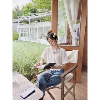 JANET STUDIO • (Sale 20%) Áo cổ tim vải ren nổi