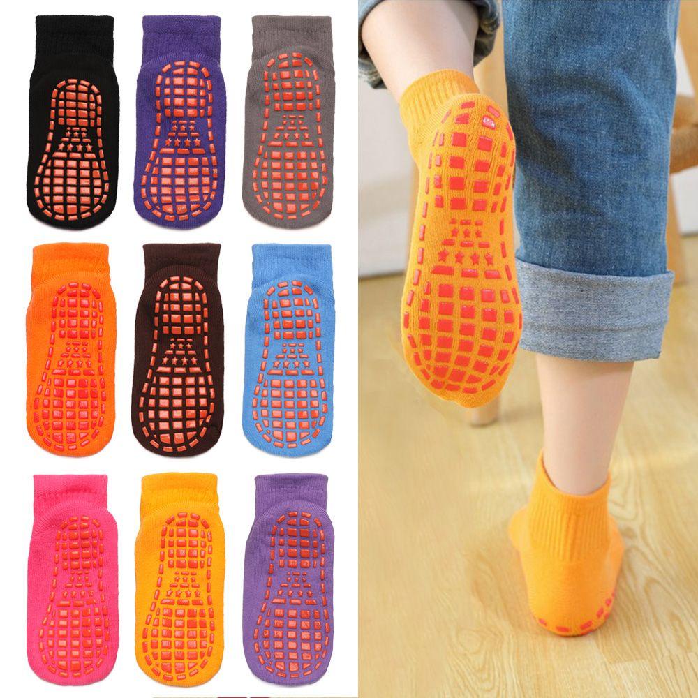 Vớ Cotton Chống Trượt In Họa Tiết Hoạt Hình Xinh Xắn Giữ Ấm Mùa Thu Đông Cho Người Lớn Và Trẻ Em