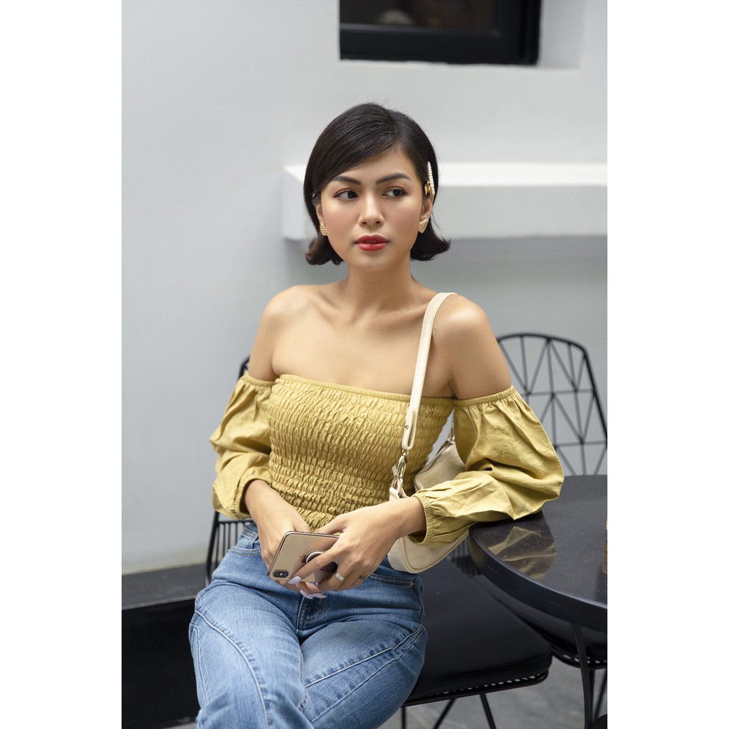 Áo thun chỉ có tay