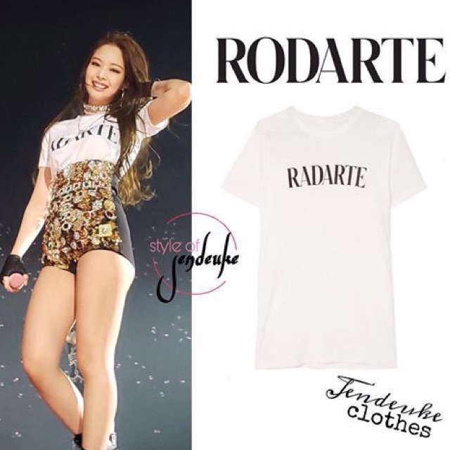 Áo BLACKPINK Jennie mặc biểu diễn