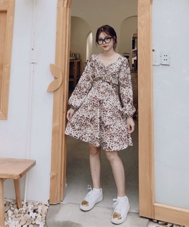 Đầm cổ vuông rút dây dài tay