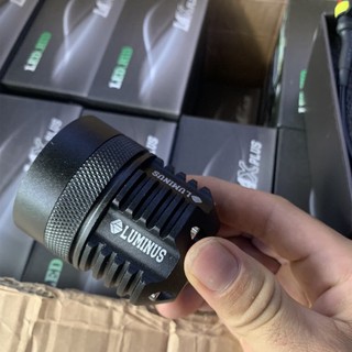 Đèn Trợ sáng L4x Xml2 kính tím, sáng gom
