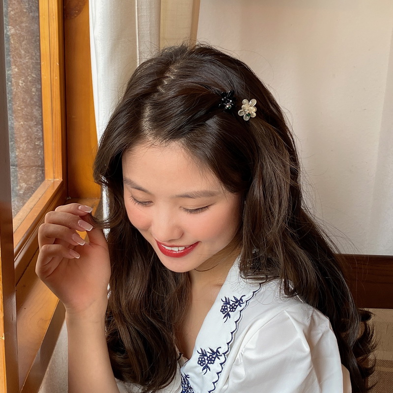 Kẹp tóc mái thiết kế dễ thương phong cách Hàn Quốc dành cho nữ