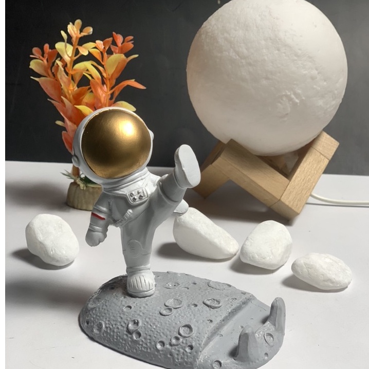 Giá Đỡ Điện Thoại Di Động Đa Năng Tượng Phi Hành Gia Sáng Tạo