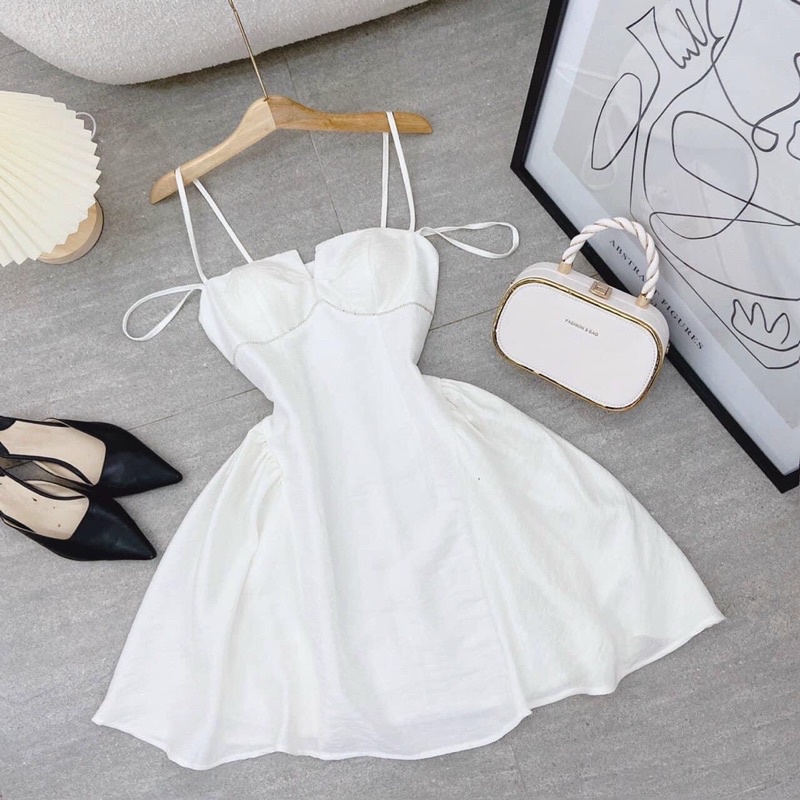 ĐẦM 2S TRẮNG CÚP XẺ NGỰC VIỀN NGỰC CƯỜM (Ảnh thật)