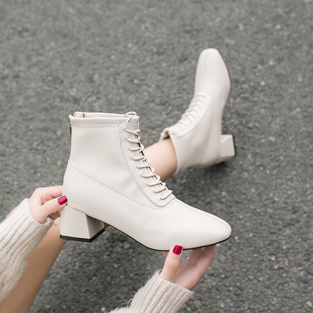 Boot da gót vuông buộc dây cá tính | BigBuy360 - bigbuy360.vn