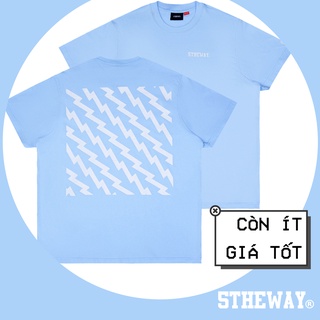 5THEWAY® /ZIGZAG/ SQUARE TEE™ in SKYWAY ask Áo Thun Tay Ngắn Màu Xanh