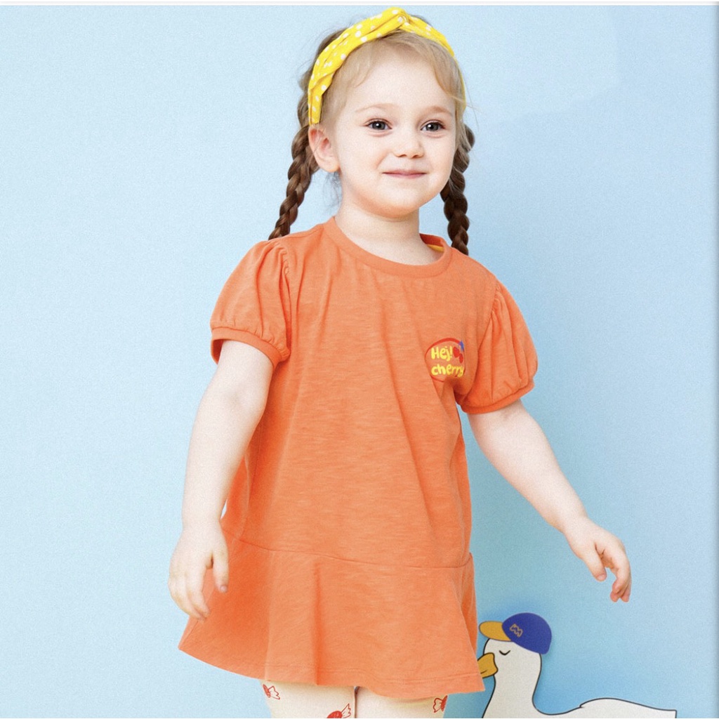 Áo váy cotton xước bé gái in chữ Hej cherry. HA2892