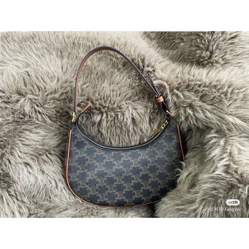 TÚI CELIN KẸP NÁCH S20