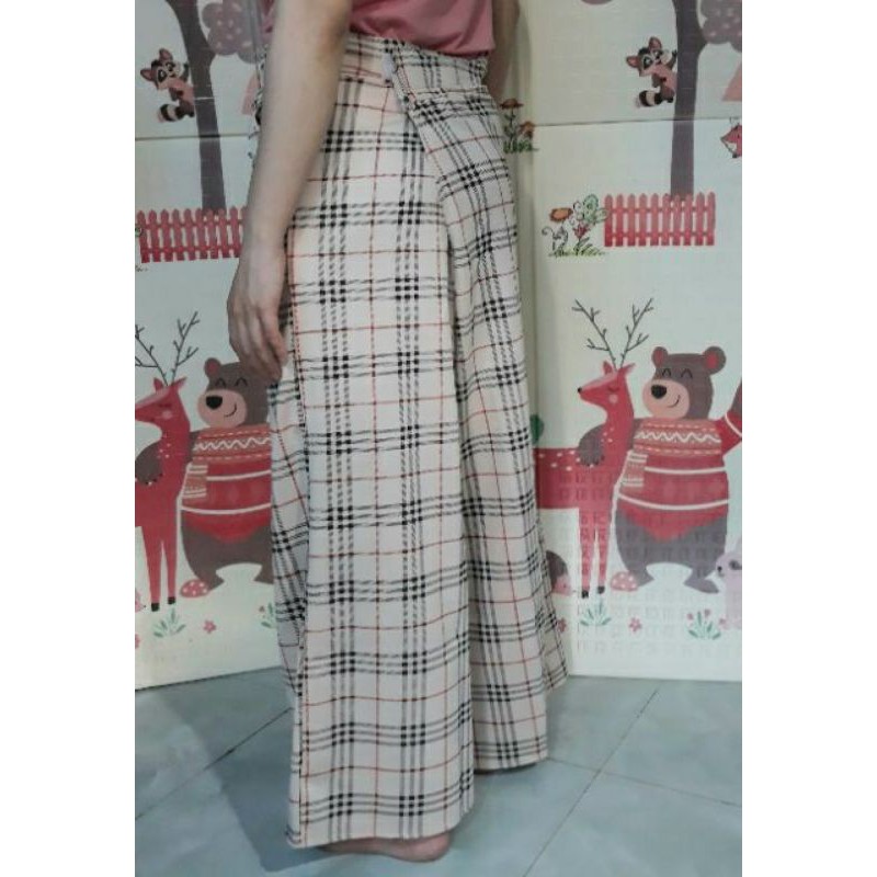 Sỉ Quần chống nắng, váy chống nắng dạng quần, quần chống nắng vải thun dày. | BigBuy360 - bigbuy360.vn