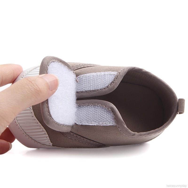 Giày tập đi bằng canvas mềm mại đáng yêu cho bé