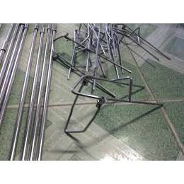 Gác cần câu máy Chữ A lăng xê, lancer