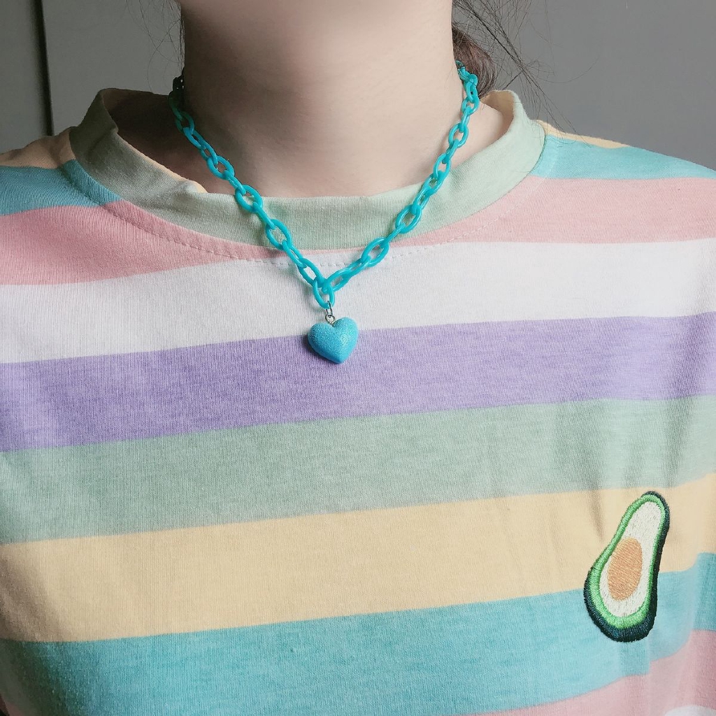 Dây chuyền 22413 mặt trái tim màu sắc cầu vồng bằng acrylic phong cách Hyuna thời trang Nhật Hàn độc đáo dễ phối đồ